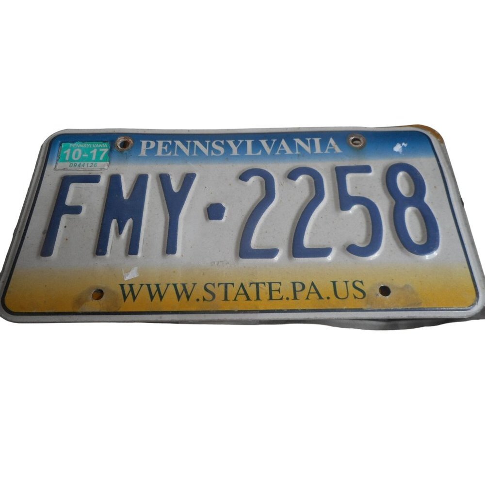 Pennsylvania PA License Plate Collectible FMY-2258 2017
